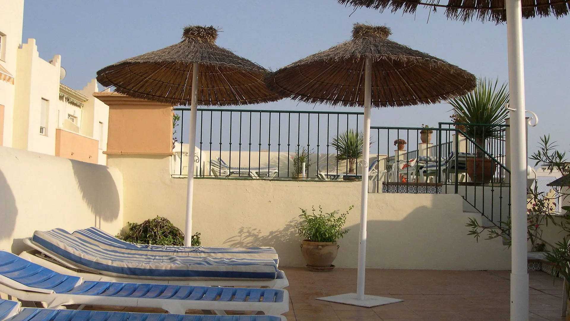 Apartamentos Nerja Medina Canovas 0*,